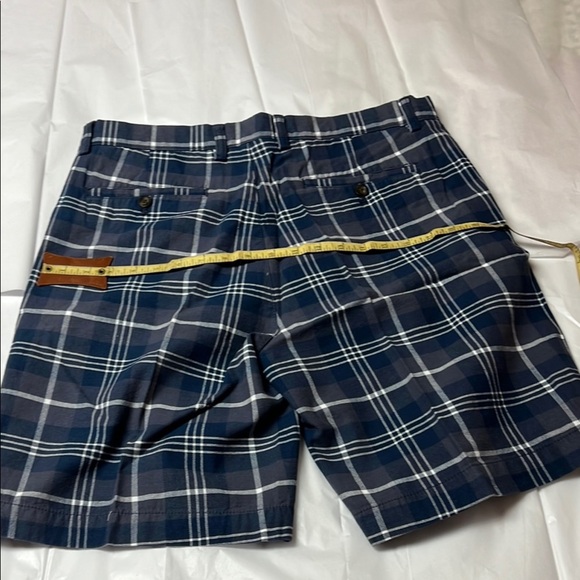 NWT amazon essentials Mens plaid shorts. - Picture 3 of 4